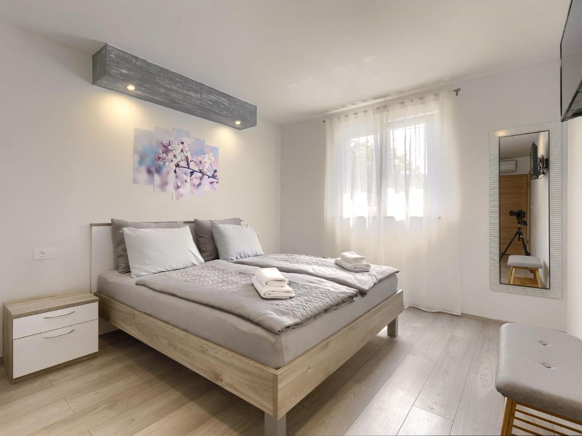 Holiday Home Casa Gverino By Interhome Plomin Exterior foto